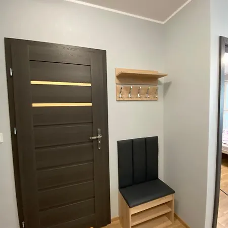 2 Tyskie Z Ogrodkiem Apartment *