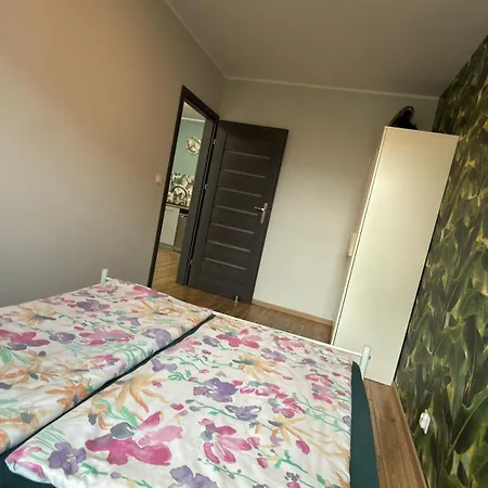 2 Tyskie Apartamenty Z Prywatnym Ogrodkiem 타이치