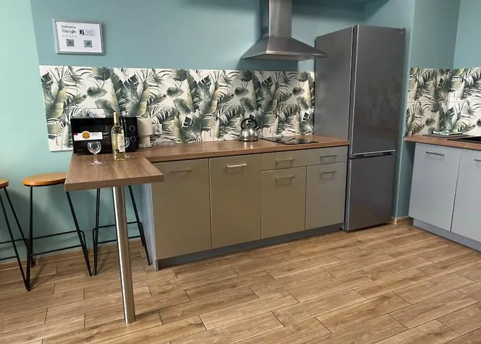 2 Tyskie Z Prywatnym Ogrodkiem * טיצ'י